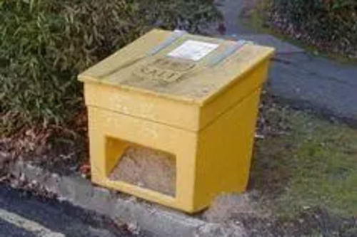 Grit bin